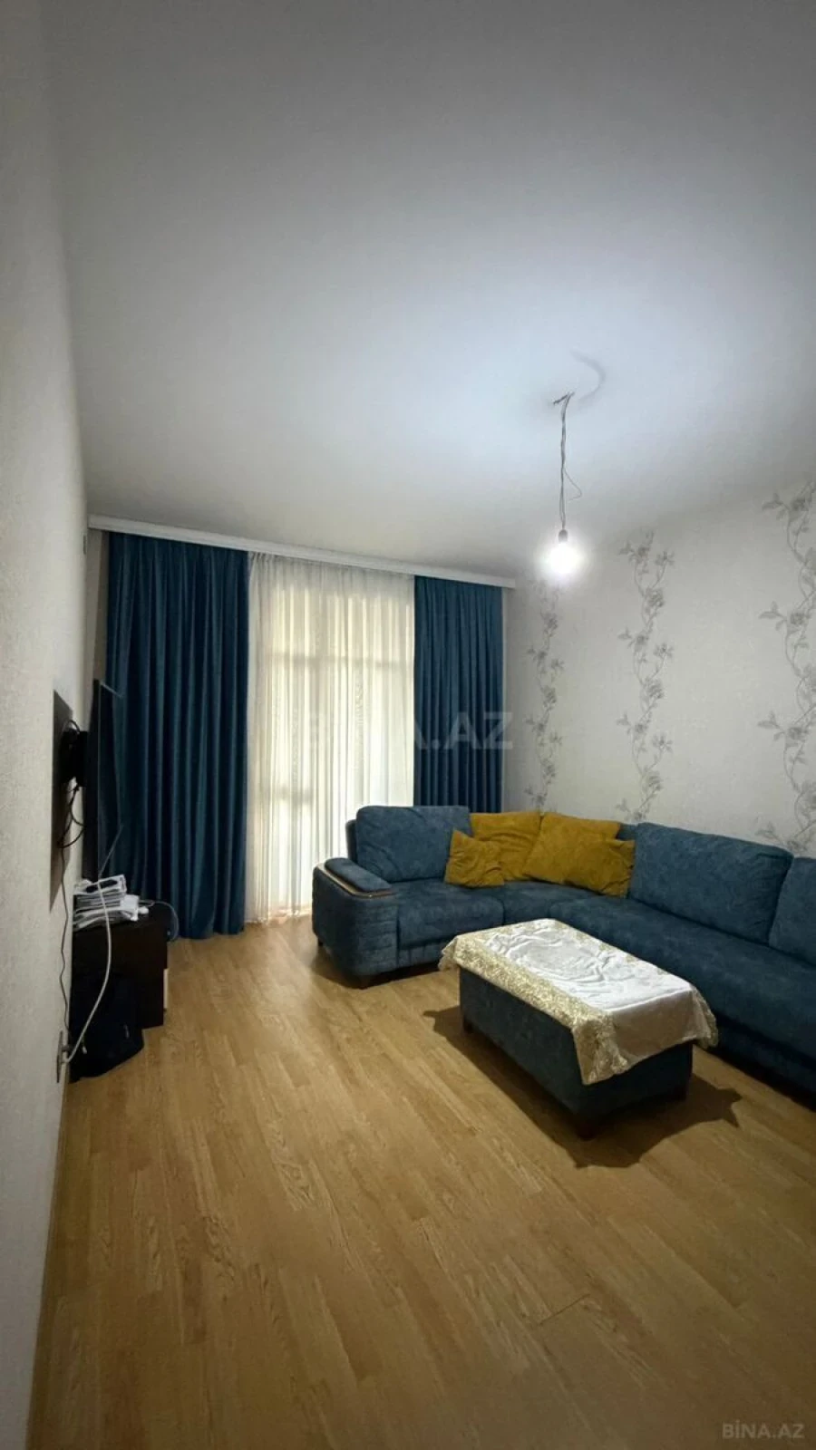 Satılır 2 otaqlı mənzil 72 m²