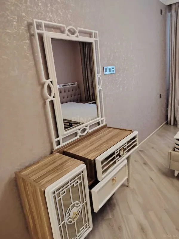 Kirayə verilir 2 otaqlı mənzil 80 m²