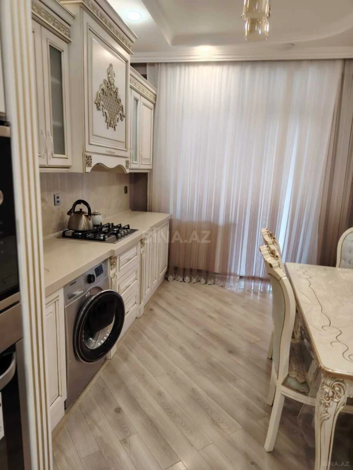Kirayə verilir 2 otaqlı mənzil 80 m²
