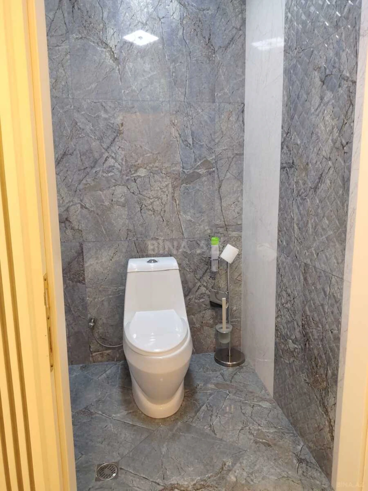 Kirayə verilir 2 otaqlı mənzil 80 m²