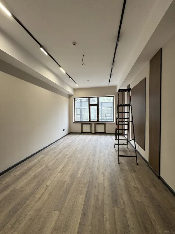 Kirayə verilir 5 otaqlı ofis 330 m²