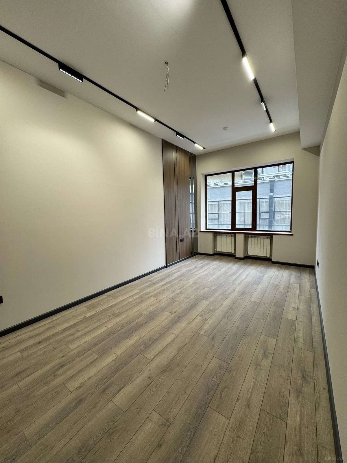 Kirayə verilir 5 otaqlı ofis 330 m²