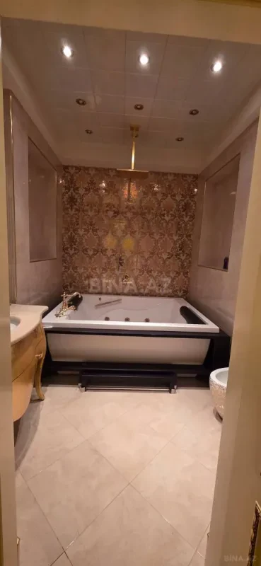 Kirayə verilir 3 otaqlı mənzil 155 m²