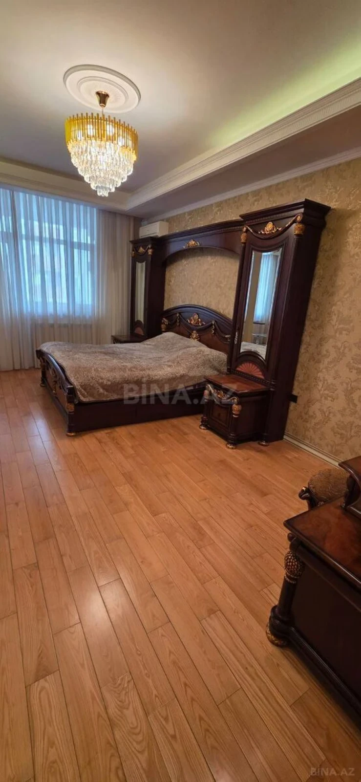 Kirayə verilir 3 otaqlı mənzil 155 m²