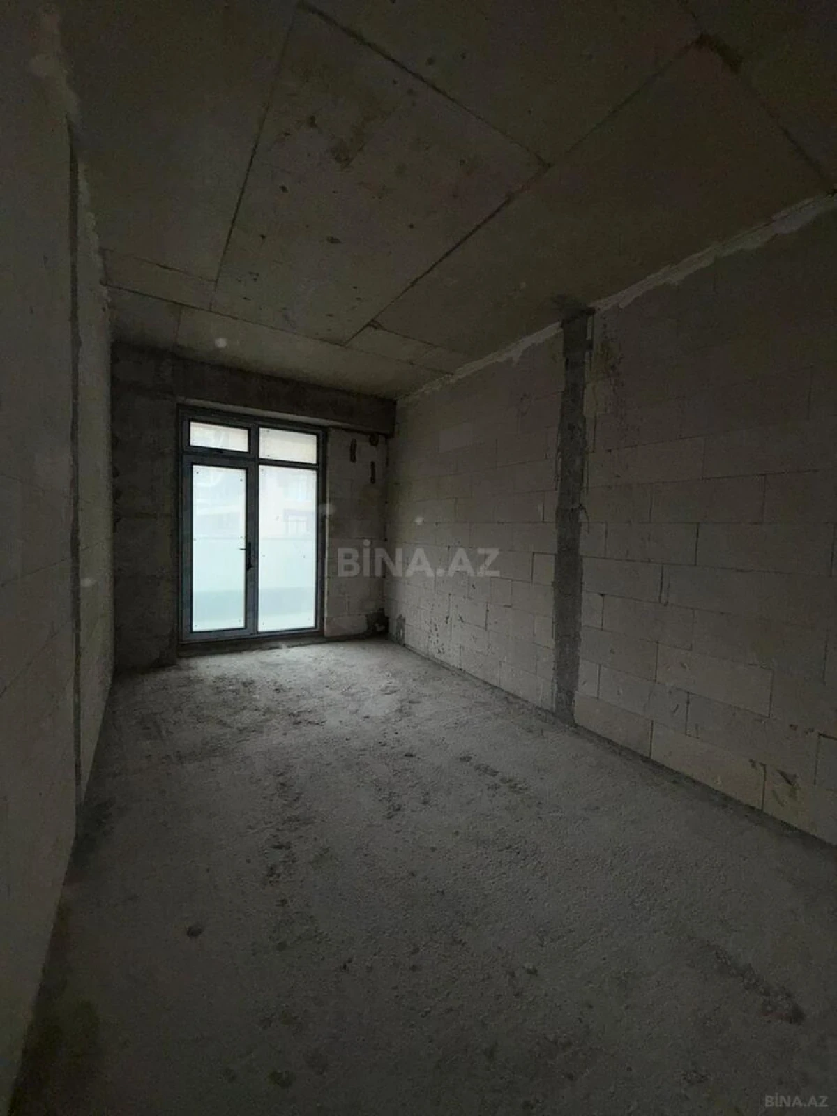 Satılır 3 otaqlı mənzil 150 m²