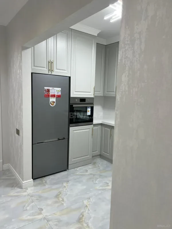 Kirayə verilir 2 otaqlı mənzil 71 m²
