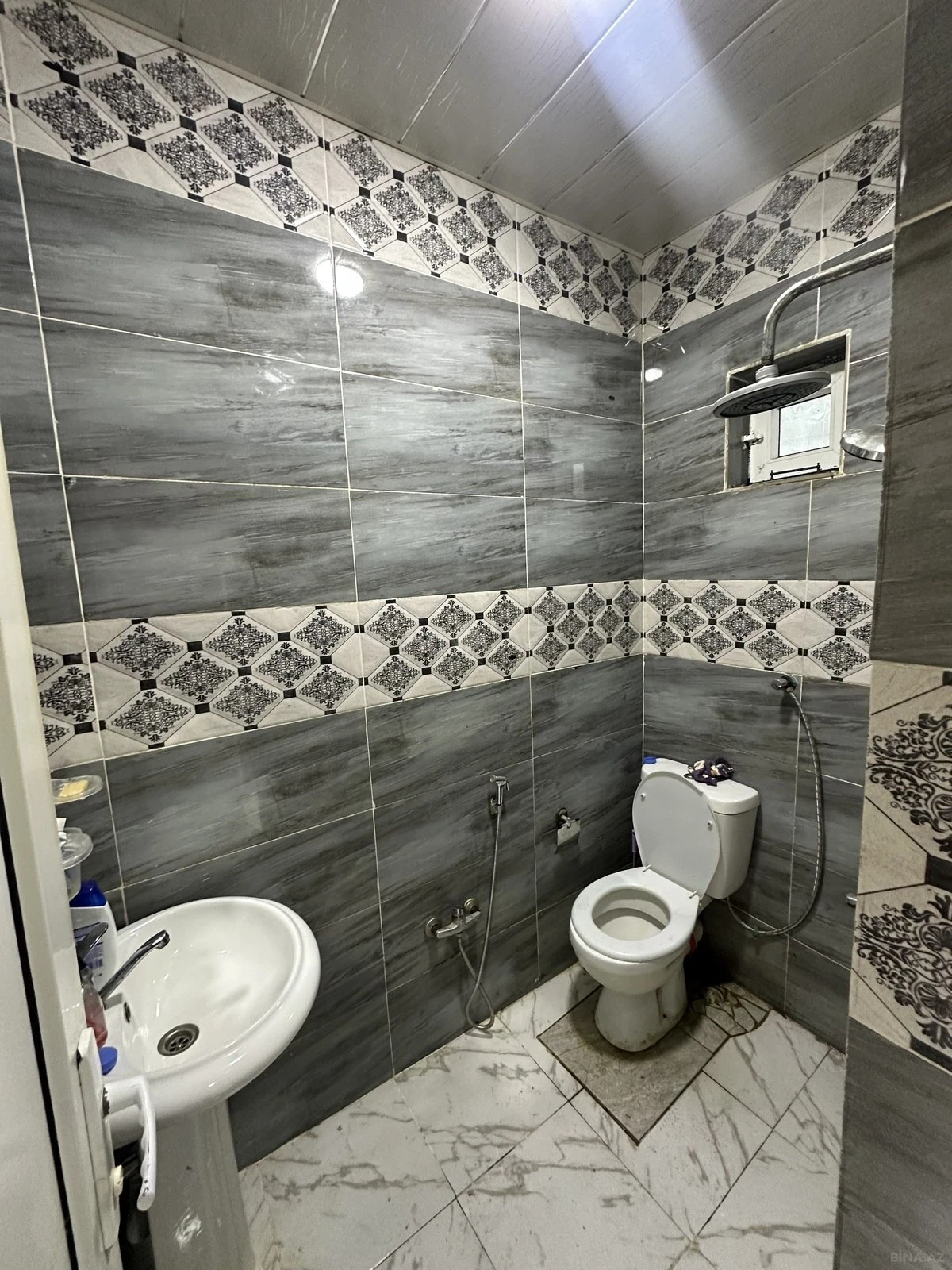 Satılır 1 otaqlı həyət evi 70 m²
