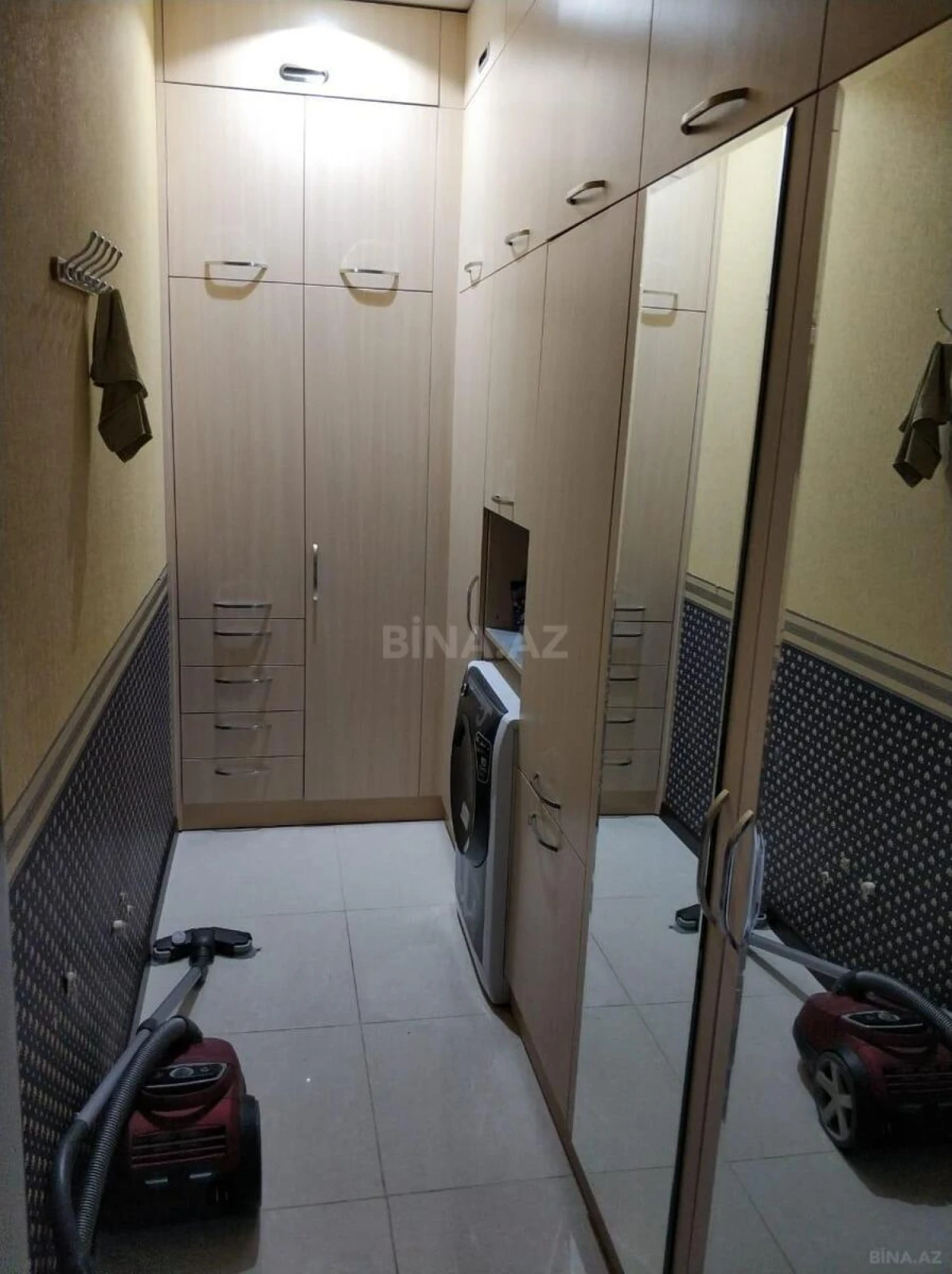 Kirayə verilir 4 otaqlı mənzil 195 m²