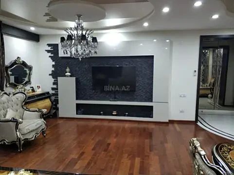 Kirayə verilir 4 otaqlı mənzil 195 m²