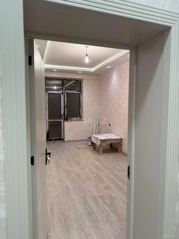 Satılır 2 otaqlı mənzil 63 m²