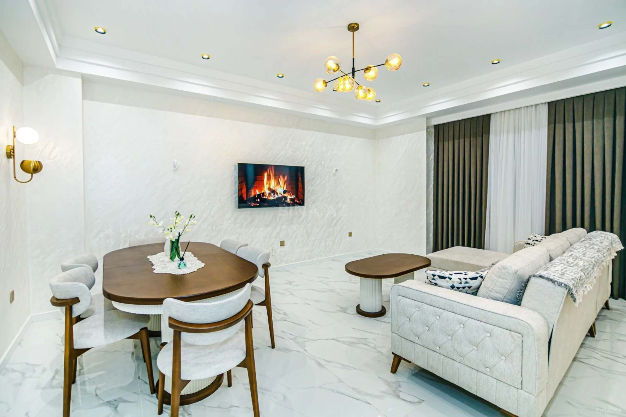 Kirayə verilir 4 otaqlı mənzil 145 m²