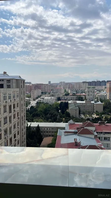 Kirayə verilir 3 otaqlı mənzil 110 m²