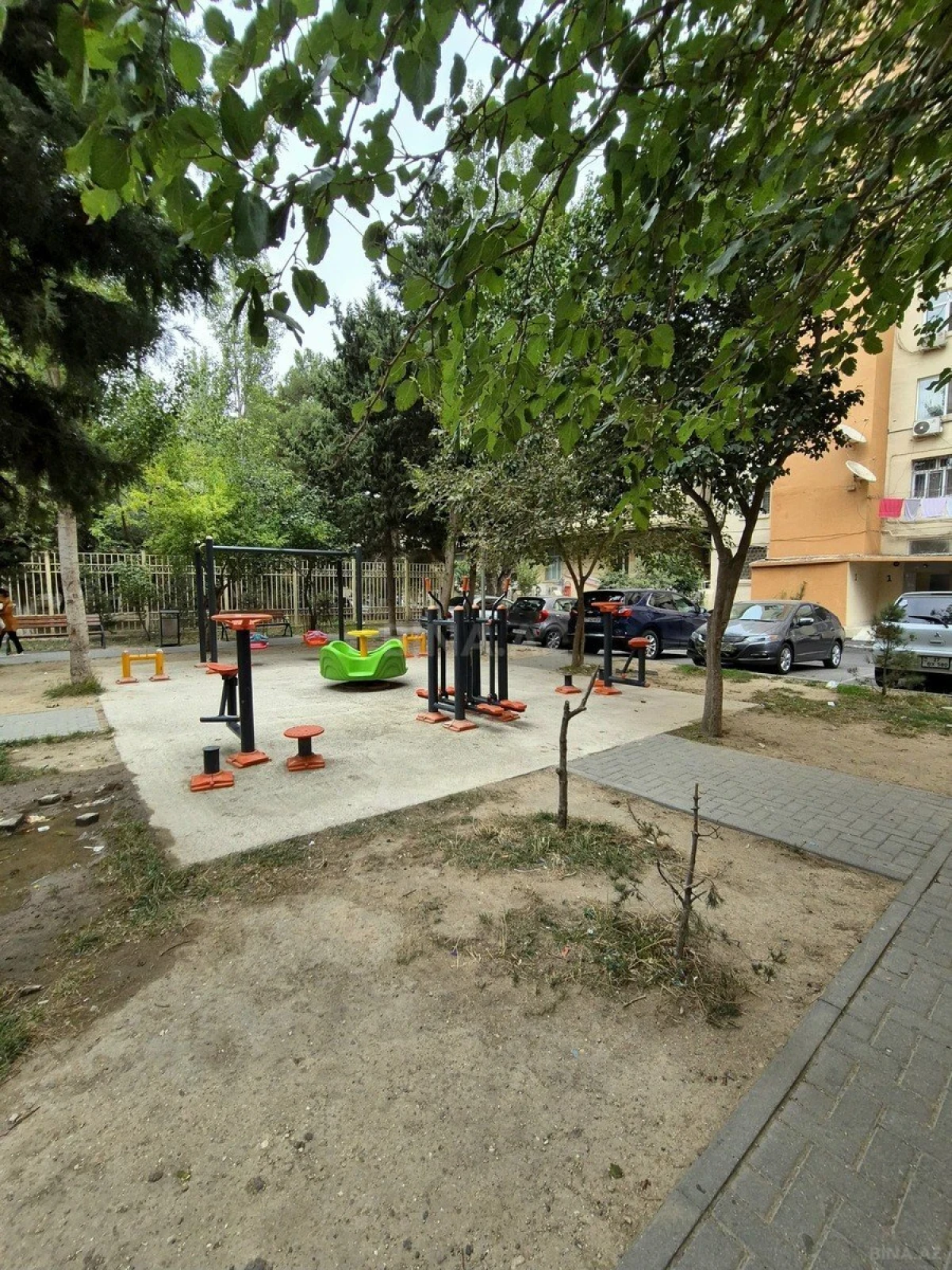Kirayə verilir 2 otaqlı mənzil 65 m²