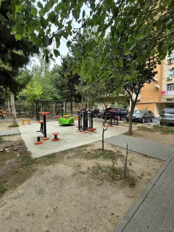 Kirayə verilir 2 otaqlı mənzil 65 m²