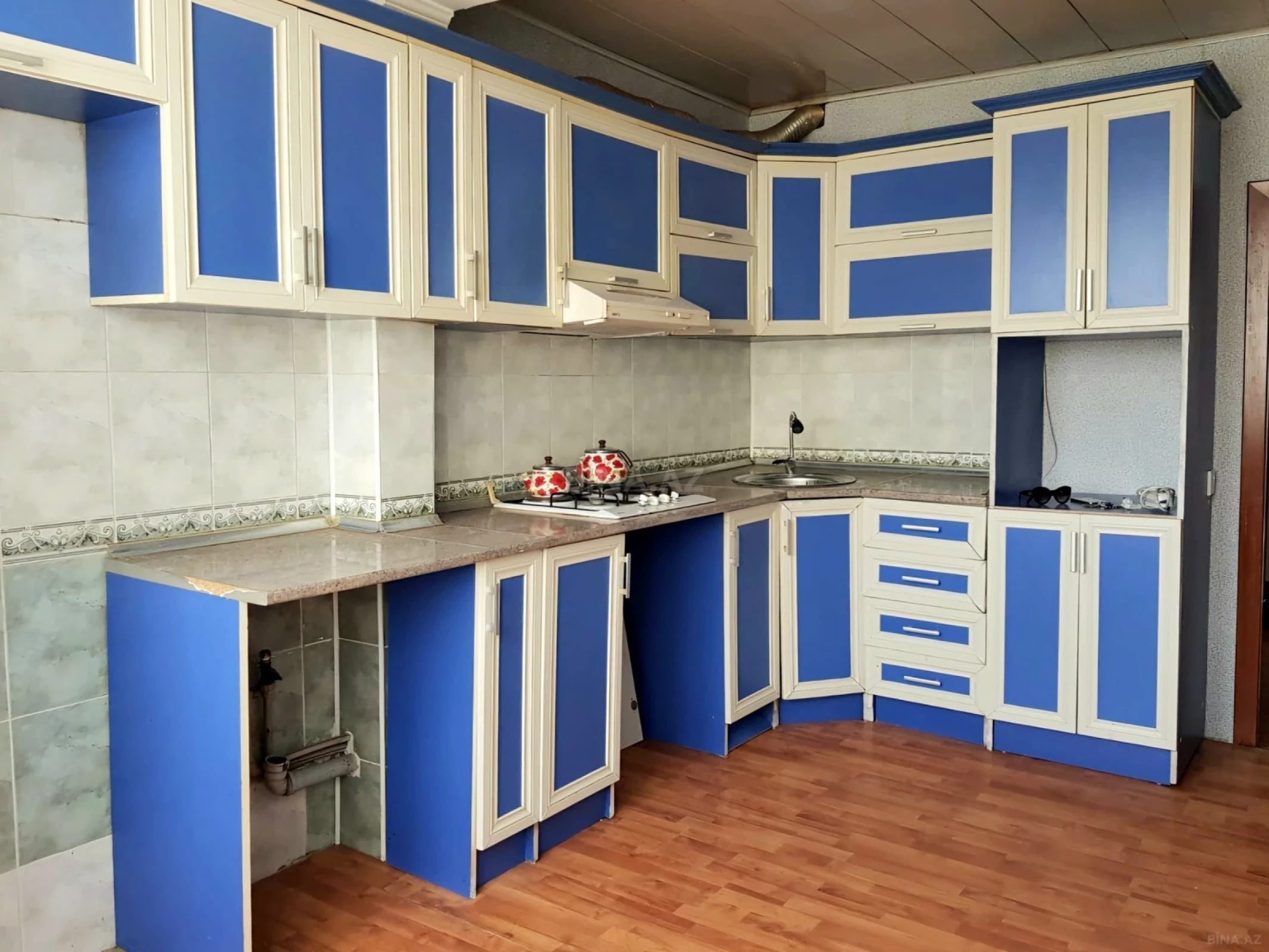 Kirayə verilir 2 otaqlı mənzil 65 m²