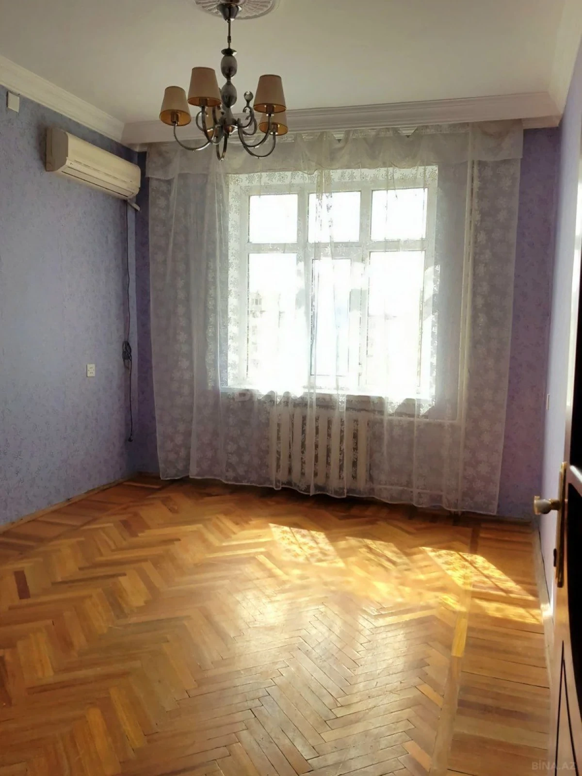 Kirayə verilir 2 otaqlı mənzil 65 m²