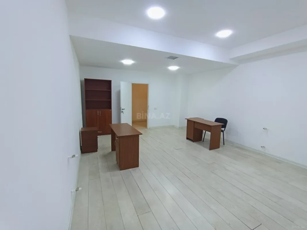 Kirayə verilir 1 otaqlı ofis 35 m²