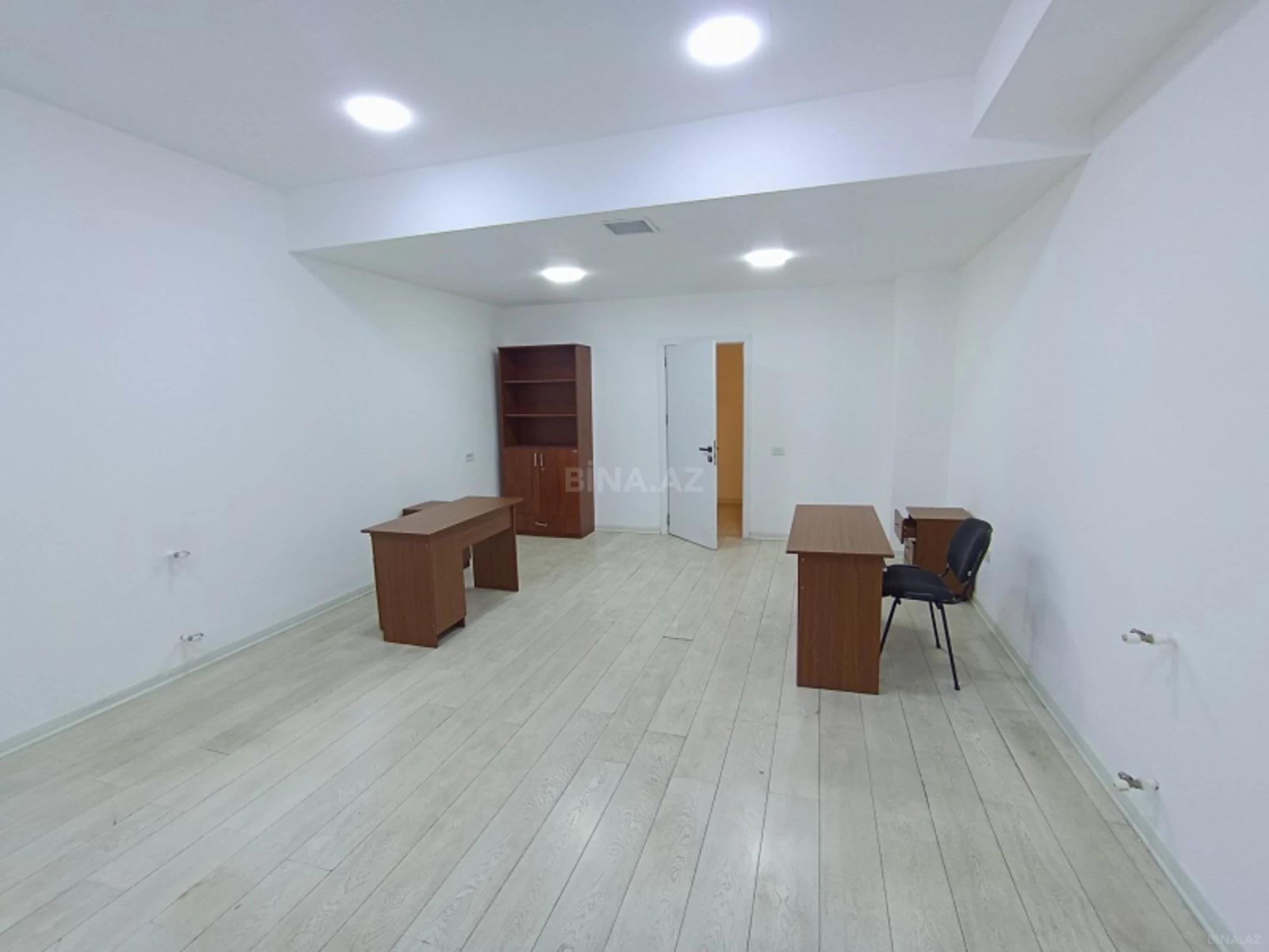 Kirayə verilir 1 otaqlı ofis 35 m²