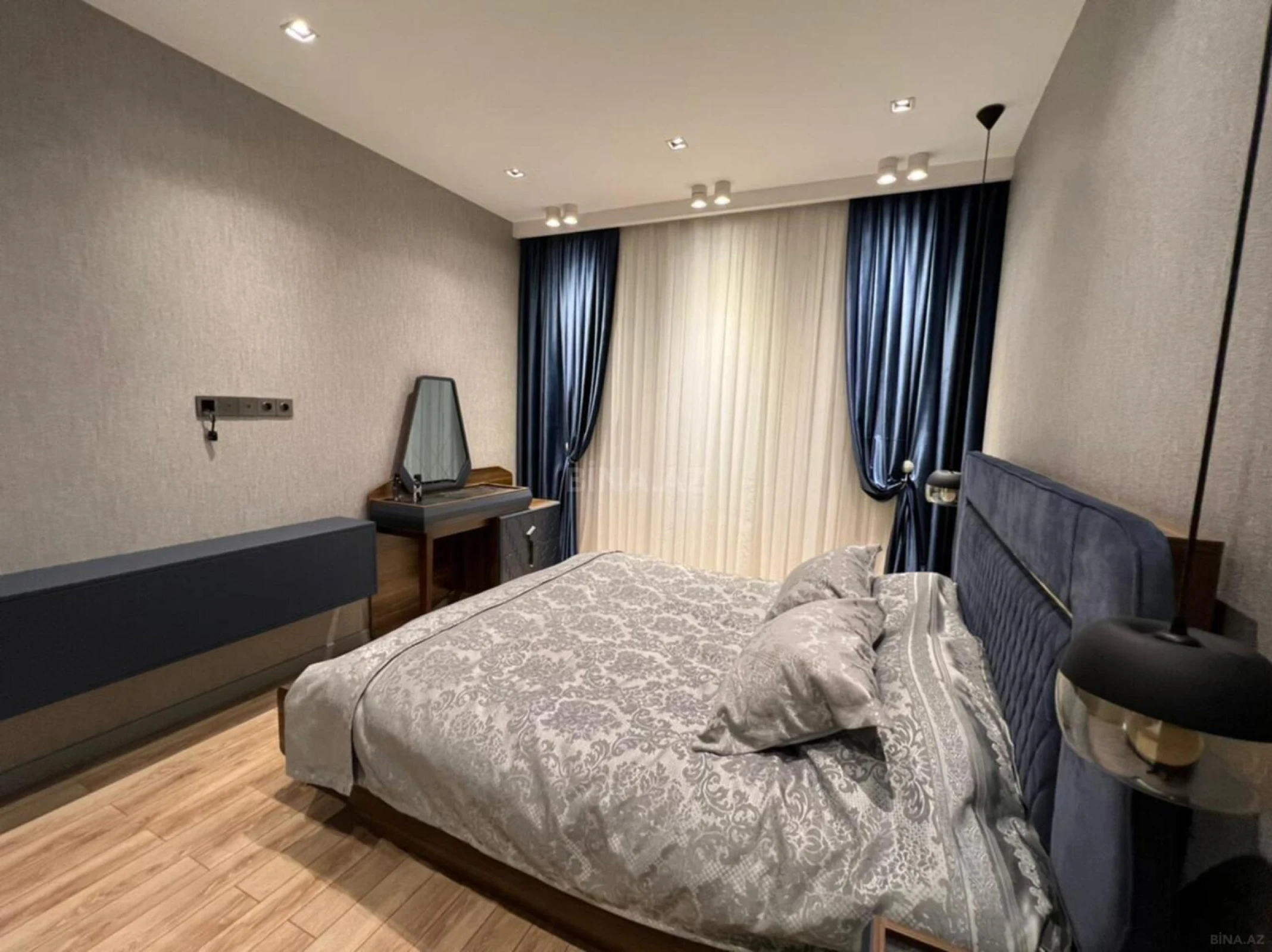 Kirayə verilir 2 otaqlı mənzil 103.5 m²