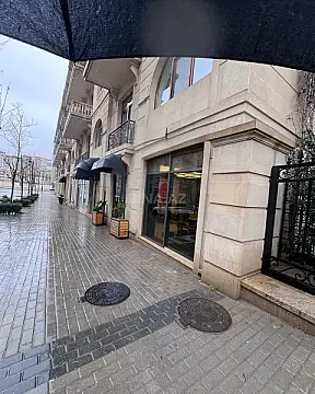 Kirayə verilir obyekt 260 m²