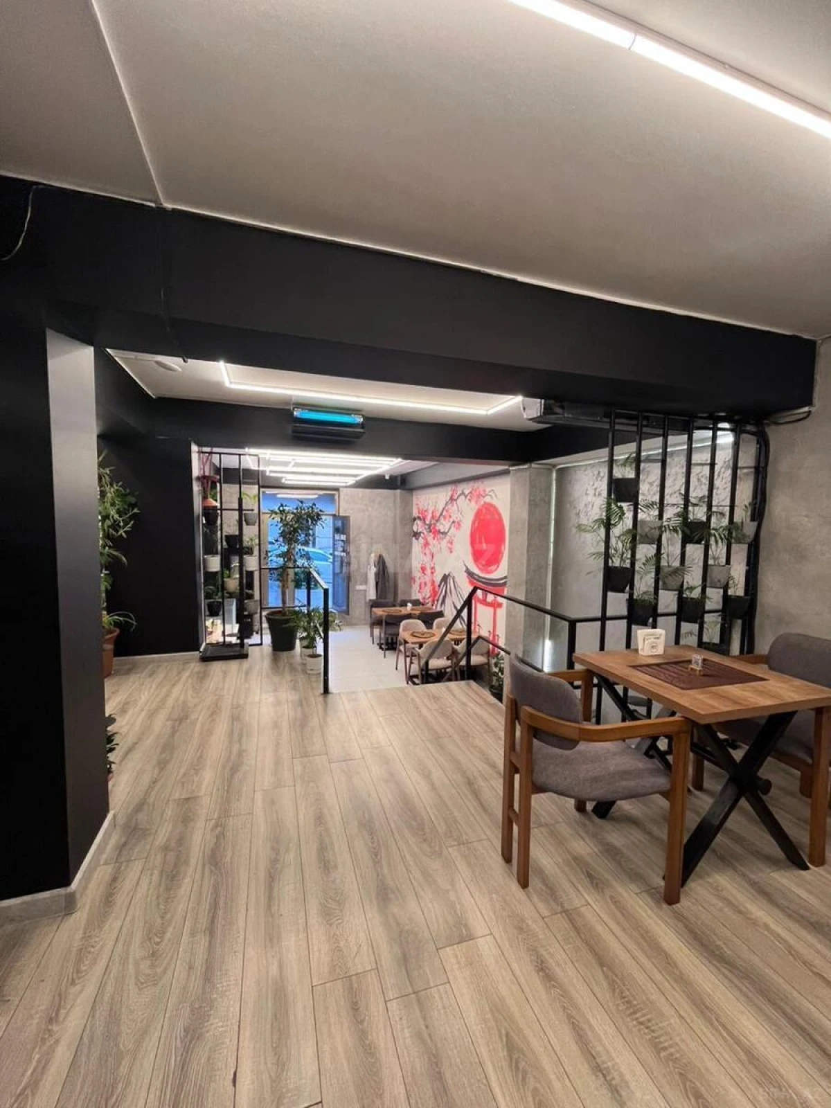 Kirayə verilir obyekt 260 m²