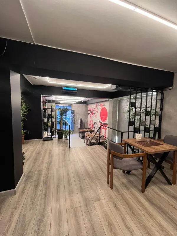 Kirayə verilir obyekt 260 m²
