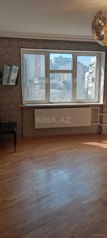 Kirayə verilir 2 otaqlı mənzil 90 m²