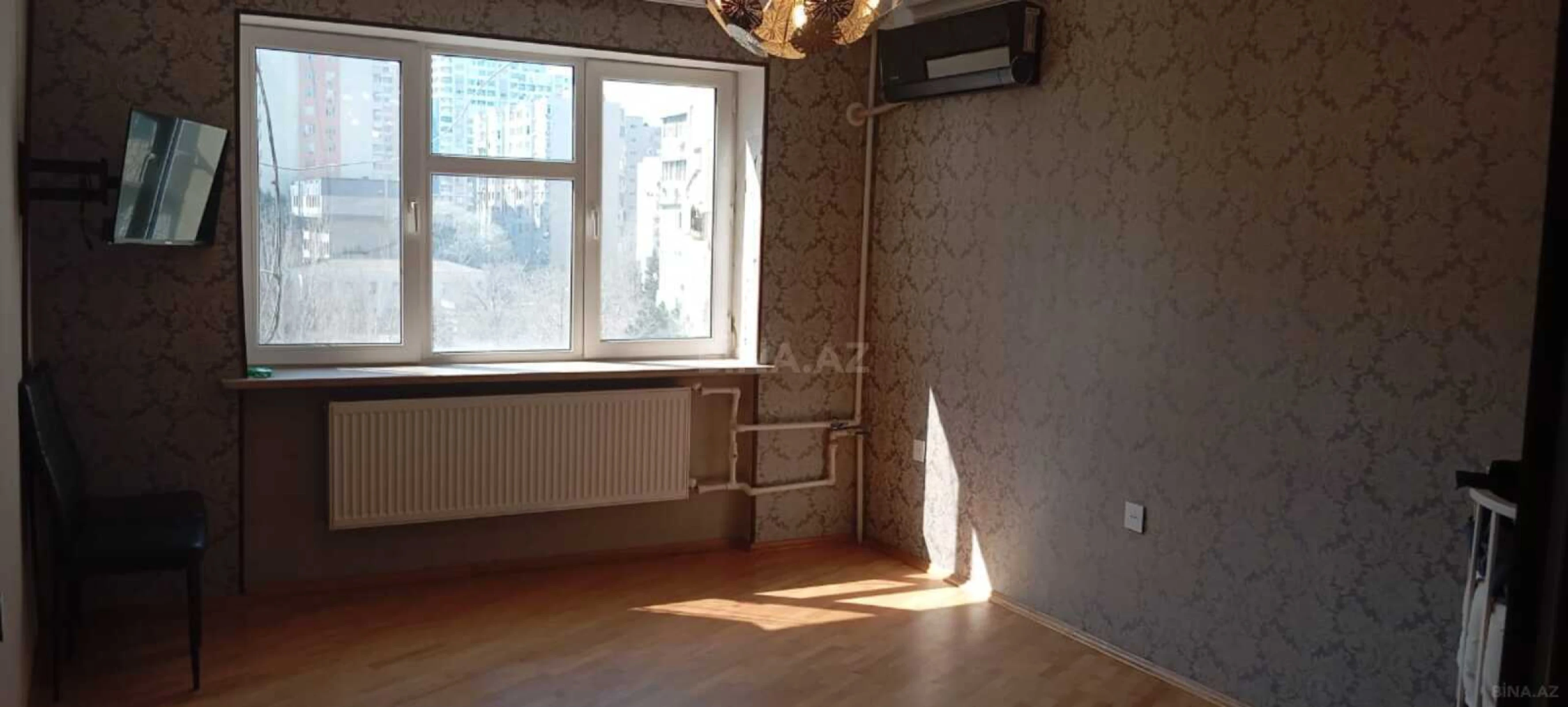 Kirayə verilir 2 otaqlı mənzil 90 m²