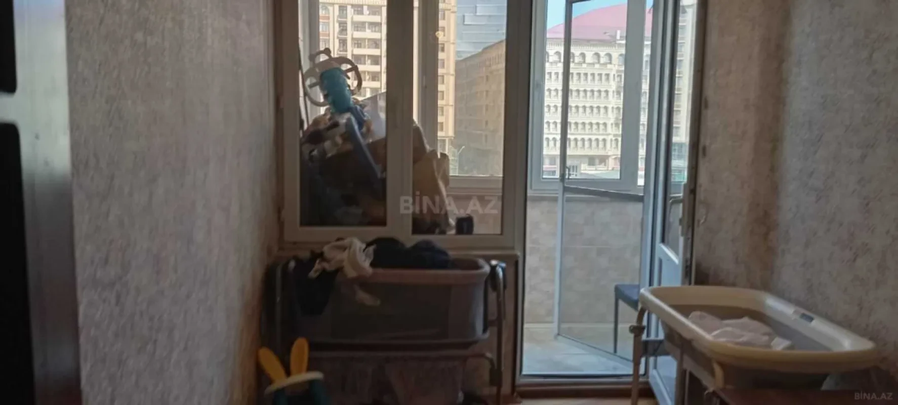 Kirayə verilir 2 otaqlı mənzil 90 m²