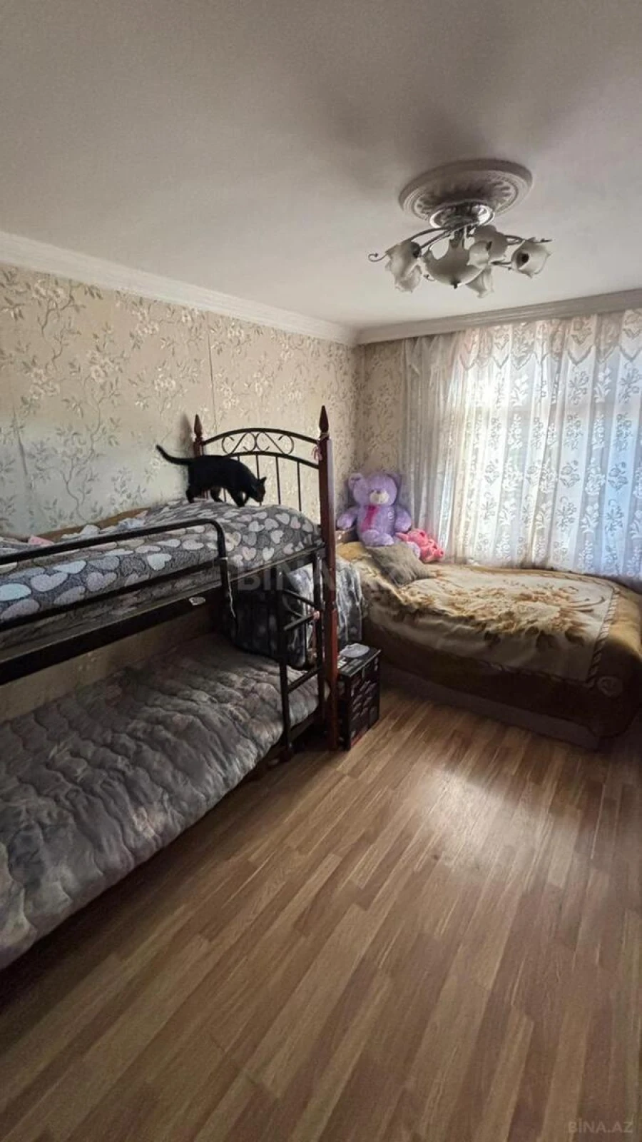 Satılır 2 otaqlı mənzil 55 m²