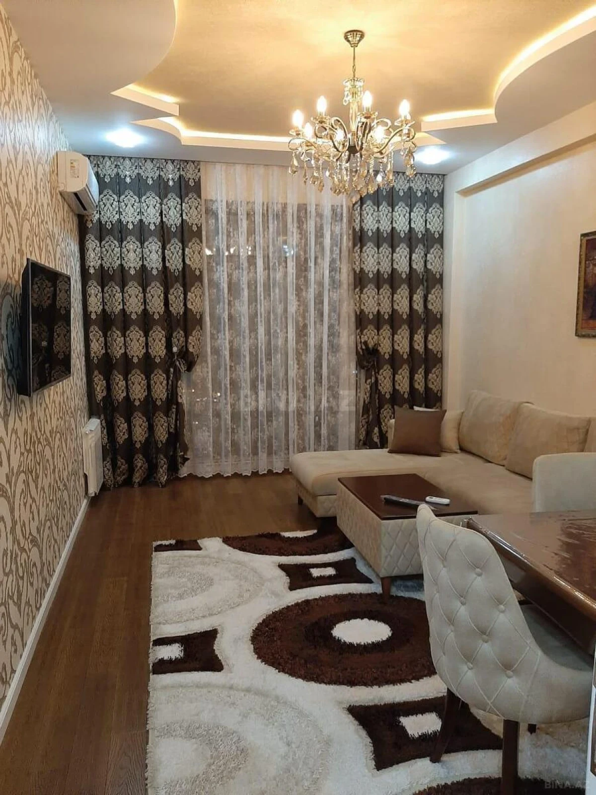 Kirayə verilir 2 otaqlı mənzil 60 m²