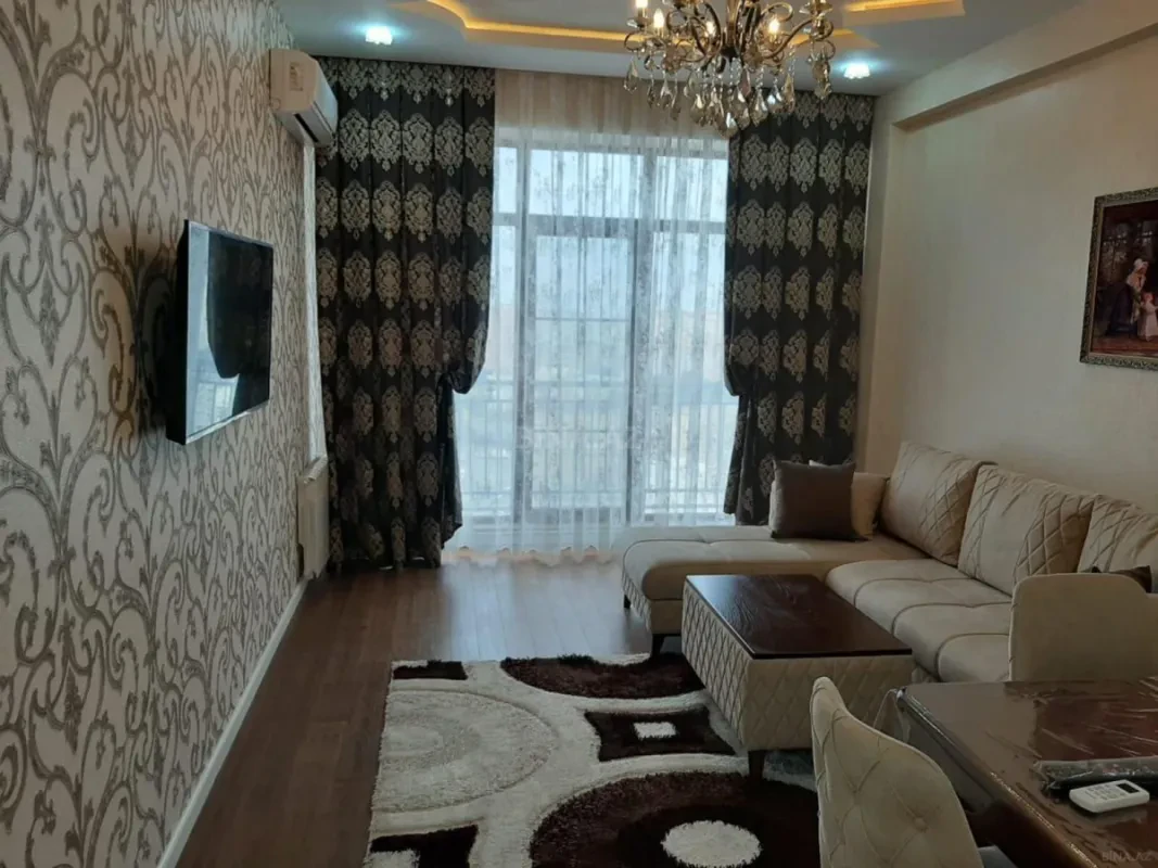 Kirayə verilir 2 otaqlı mənzil 60 m²