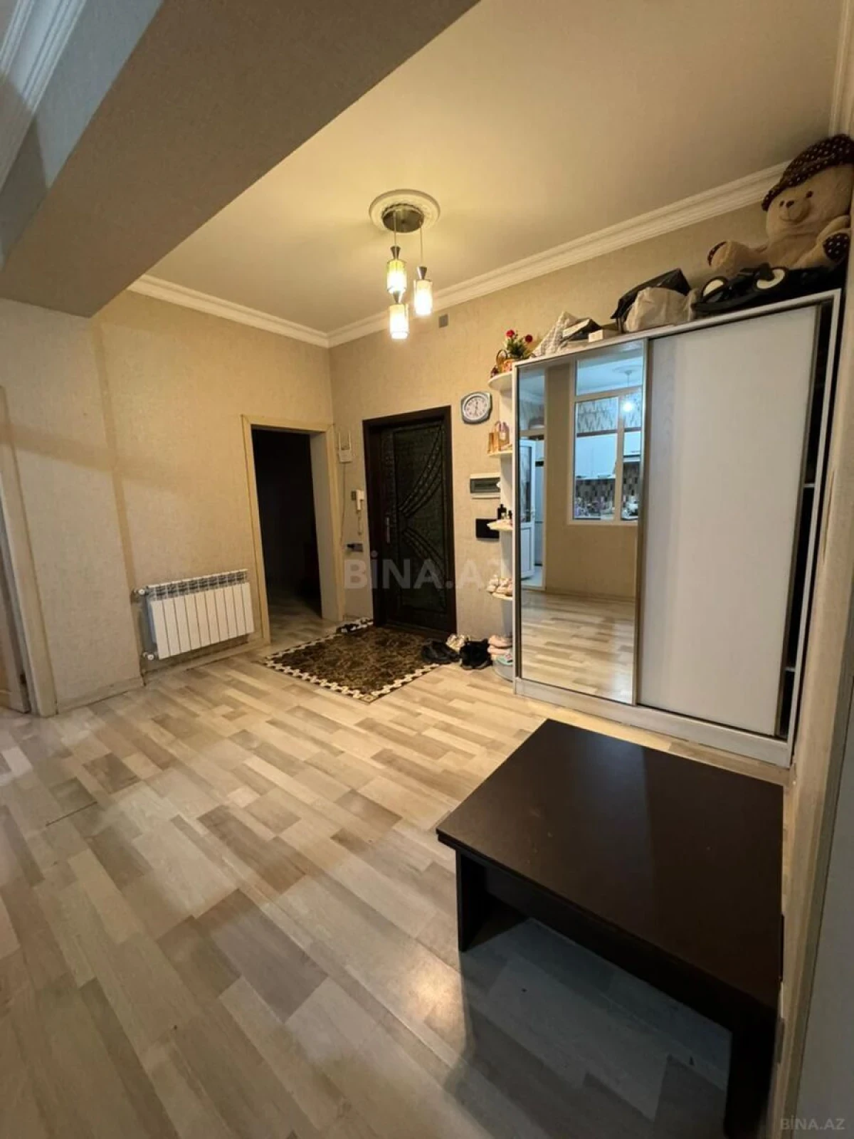 Satılır 3 otaqlı mənzil 104 m²