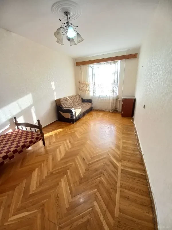 Kirayə verilir 2 otaqlı mənzil 55 m²