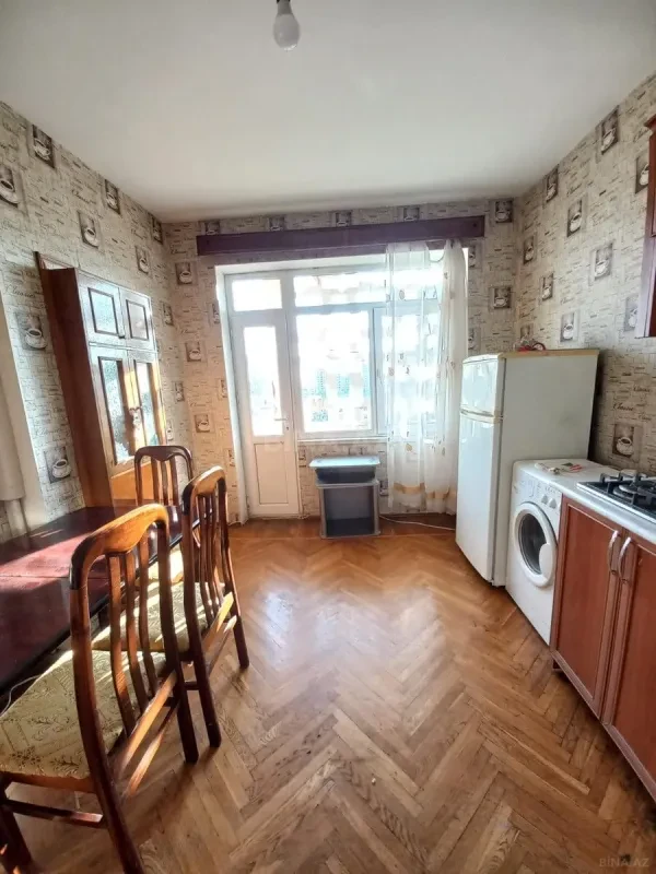 Kirayə verilir 2 otaqlı mənzil 55 m²
