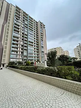 Satılır 3 otaqlı mənzil 185 m²