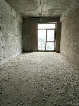 Satılır 3 otaqlı mənzil 185 m²
