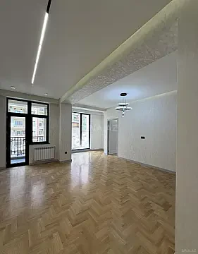 Satılır 4 otaqlı mənzil 117 m²
