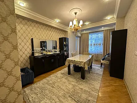 Satılır 3 otaqlı mənzil 100 m² — Bakı, Əhmədli 3 otaq 100.00 m²