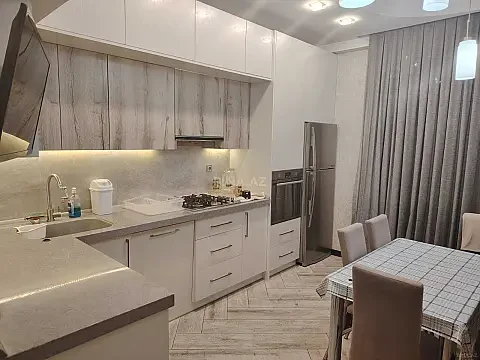 Kirayə verilir 2 otaqlı mənzil 98 m²