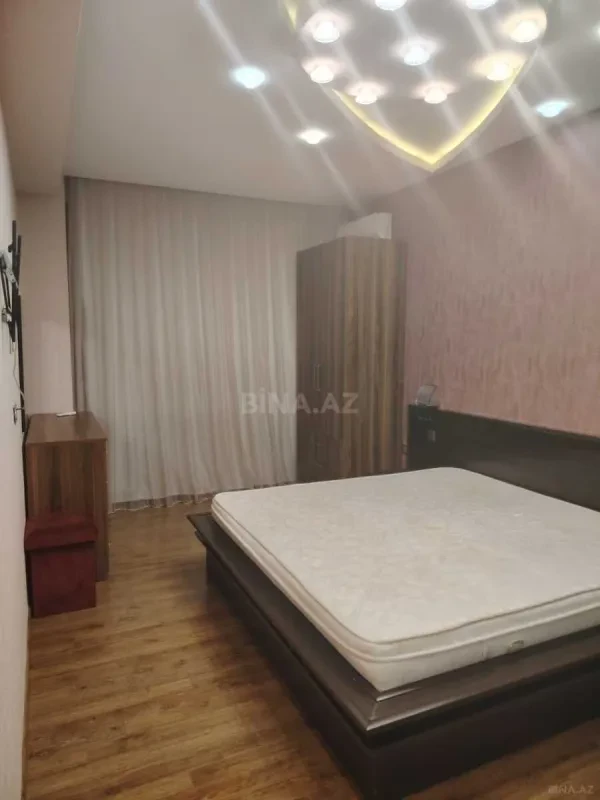 Kirayə verilir 2 otaqlı mənzil 98 m²