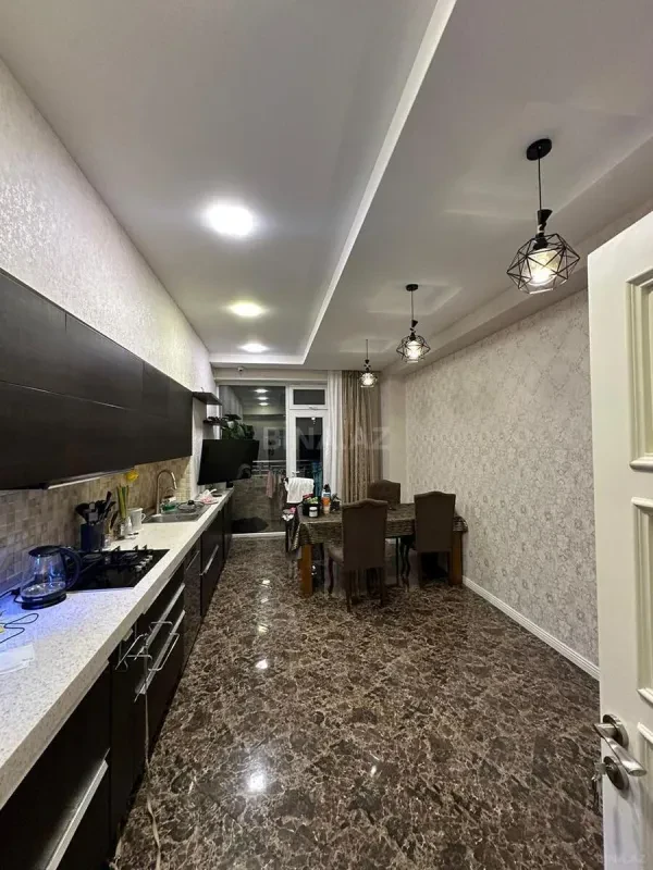 Kirayə verilir 3 otaqlı mənzil 150 m²