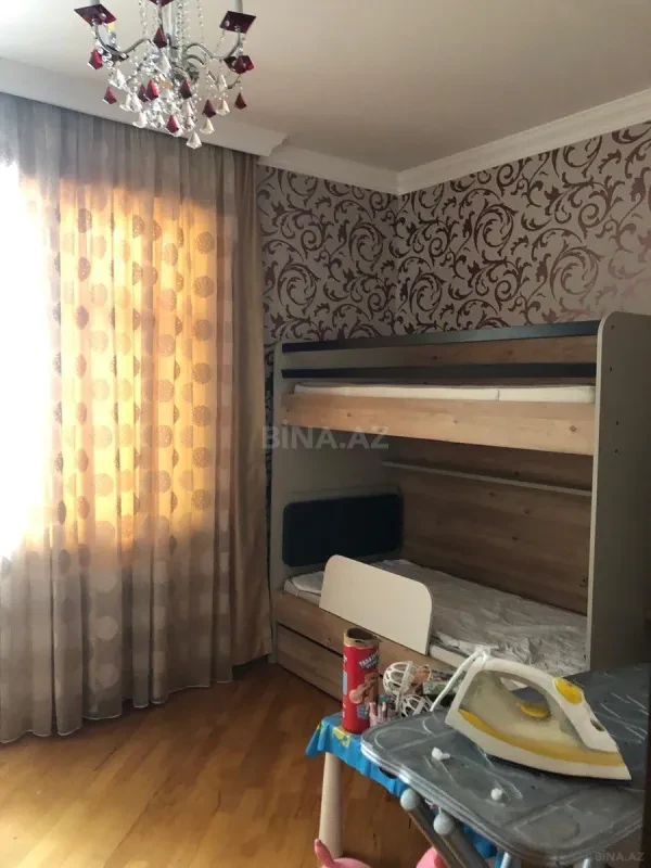 Kirayə verilir 3 otaqlı mənzil 130 m²