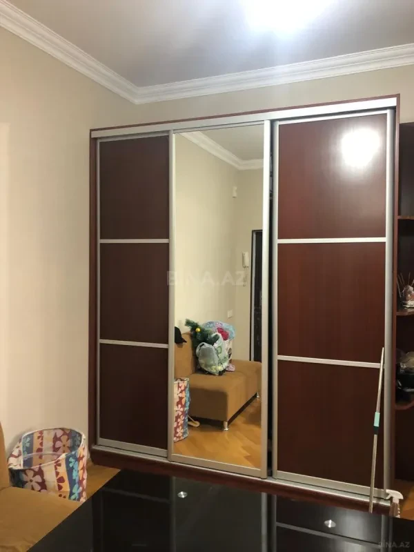 Kirayə verilir 3 otaqlı mənzil 130 m²