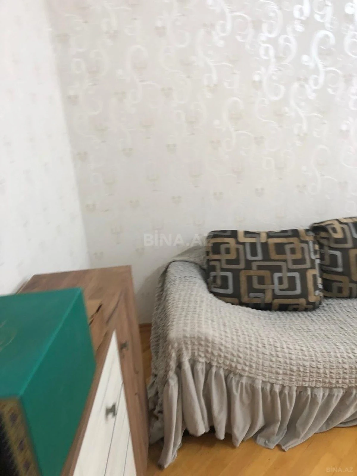 Kirayə verilir 3 otaqlı mənzil 130 m²