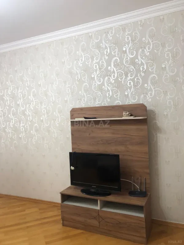 Kirayə verilir 3 otaqlı mənzil 130 m²