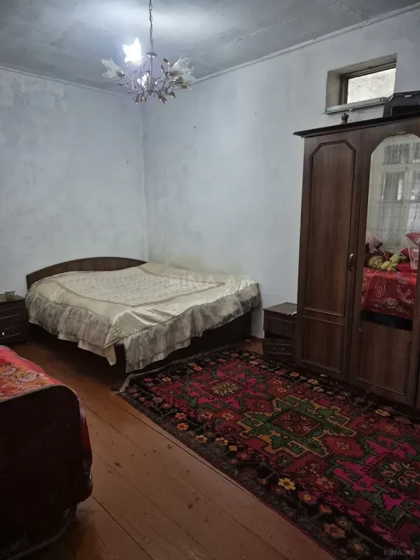 Satılır 6 otaqlı həyət evi 120 m²