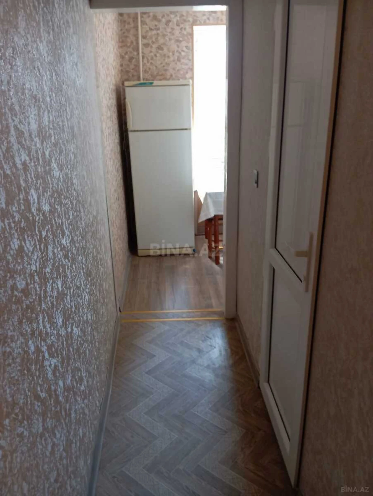Satılır 2 otaqlı mənzil 42 m²