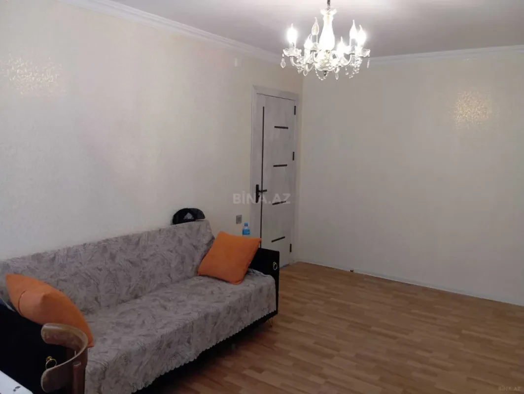 Satılır 2 otaqlı mənzil 42 m²