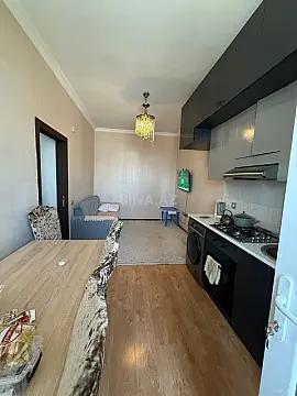 Satılır 2 otaqlı mənzil 45 m²